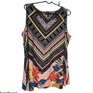 NWOT Women Floral Sleeveless Top
